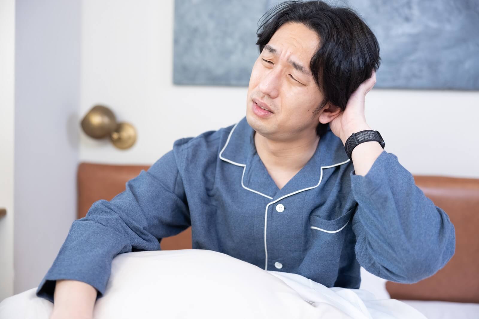 40・50代男性の不眠症の主な原因は更年期障害 - 対策も解説